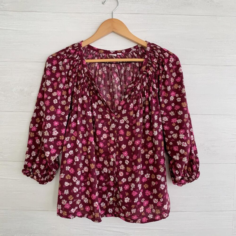 Gap - Burgundy purple floral smocked 3/4 sleeve button up v-neck top, S
